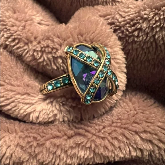 SZ 7 | Heidi Daus Vintage Gold, Teal, & Blue Oval-Cut Crystal Diamond Ring - Picture 3 of 11